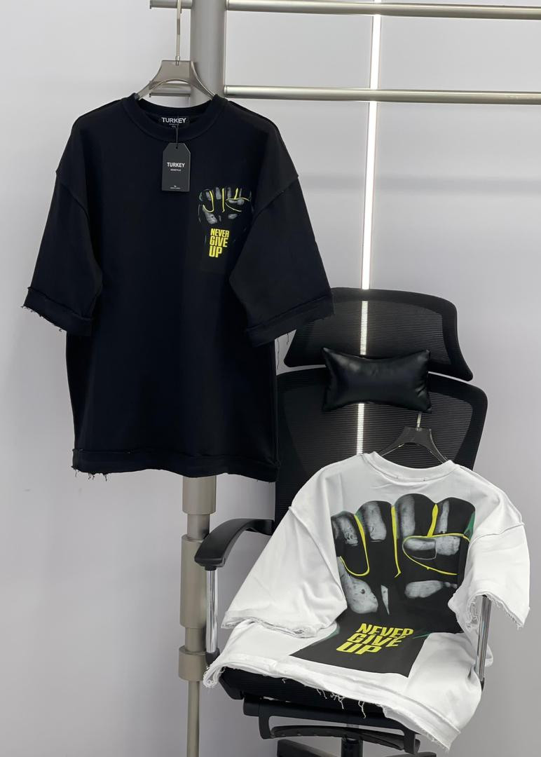 Oversized Raglan "Never Give Up" Fist Graphic T-Shirt Big Back Print Distressed Tee Brown / White