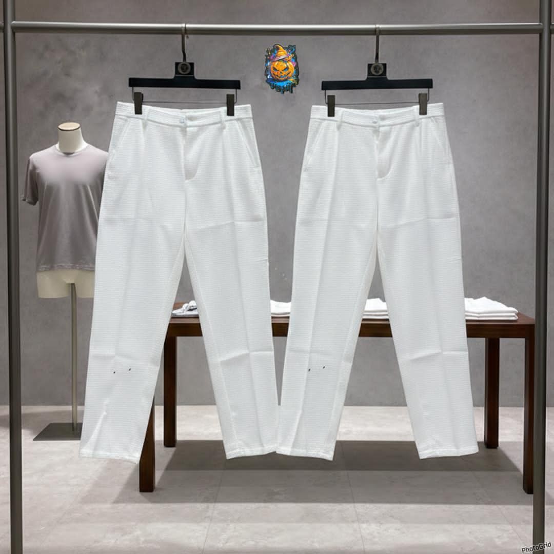 Men's Premium White Pleated Dress Pants – Slim Fit Straight Leg Trousers with Textured Fabric – Elegant Business Casual Slacks for Summer & Formal Events