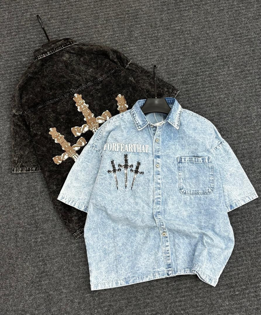 Men's FORFEARTHAT Denim Trucker - Crossed Daggers Graphic + 'FORFEARTHAT' Print - Oversized Short-Sleeve