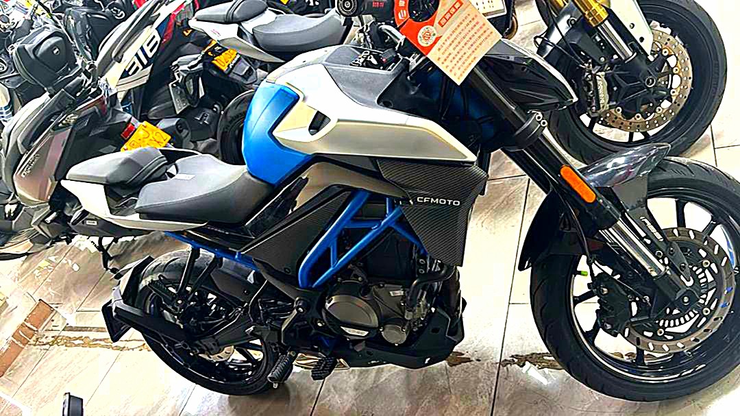 CFMOTO NK Series Street Bike – Lightweight 250cc/300cc Sport Motorcycle with ABS & Liquid-Cooled Engine